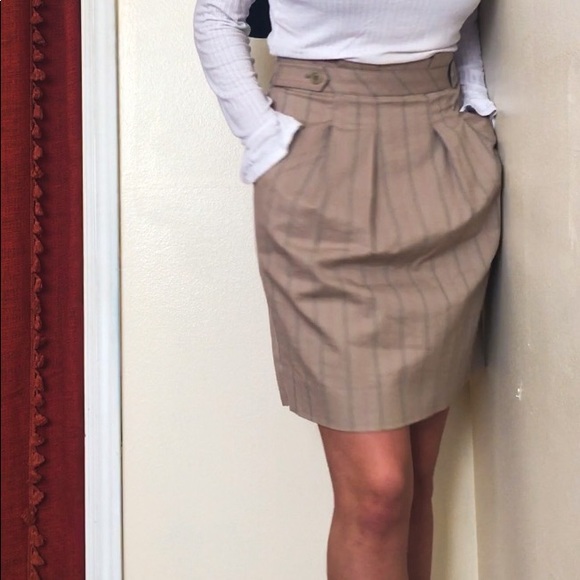 BCBGMAXAZRIA pinstriped pencil skirt - Picture 3 of 3